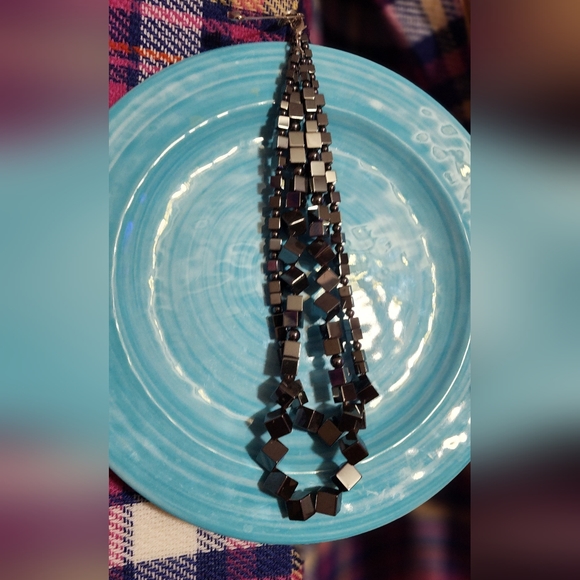 GRAPHITE GRAY NECKLACE - Picture 5 of 6